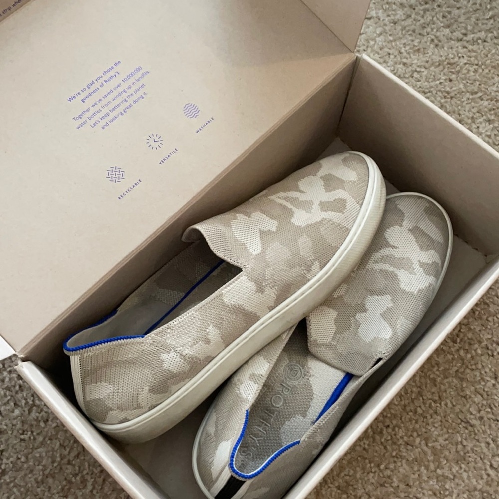 Tan Camo Rothy’s with box!